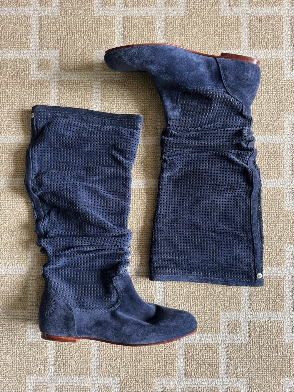 UGG Abilene Perforated Suede Slouch Boots Navy Boho Festival Size 8 - Picture 5 of 15